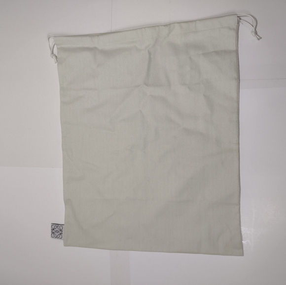 Loewe Cream Drawstring Dust Bag 19"×15 1/2" - Picture 4 of 7